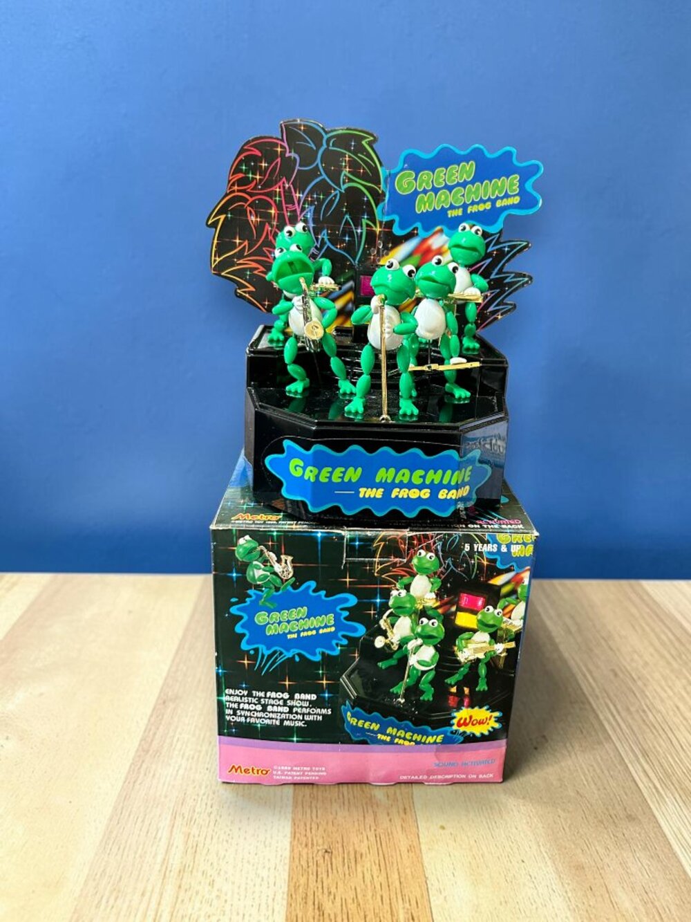 (Video) Green Machine The Frog Band 1989 Metro Toys Lights Work - Needs Repair
